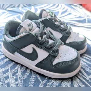 Nike Dunk Low "White/Vintage Green" Toddler‎ Shoes Size 7